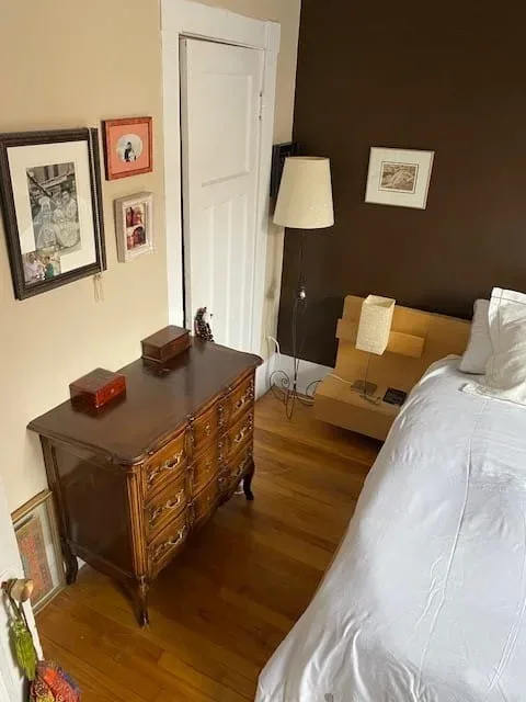 BASEMENT SUITE