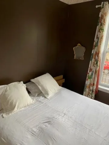 BASEMENT SUITE