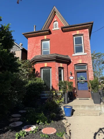 Historic & Stylish home near Hamilton General Hospital - fully furnished
