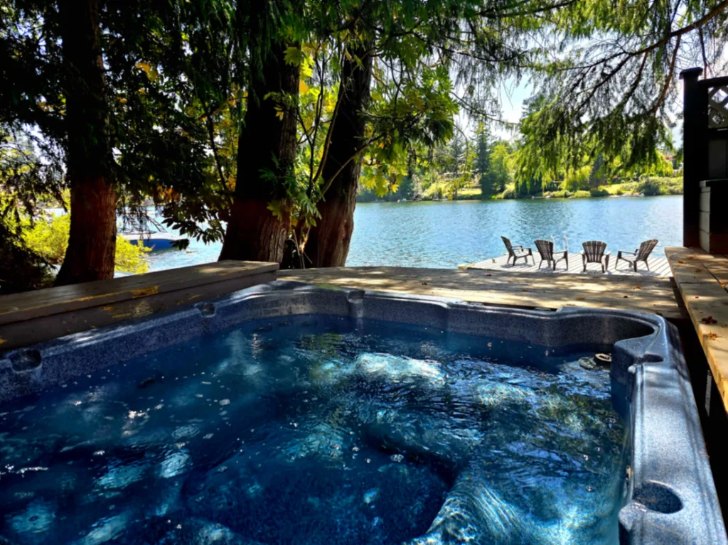 Long Lake Oasis - Guest Suite- 12 min to Nanaimo General 
