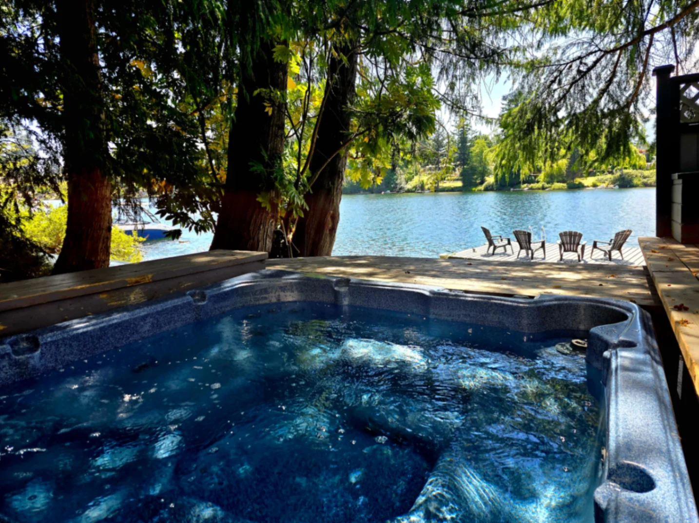 Long Lake Oasis - Guest Suite- 12 min to Nanaimo General 