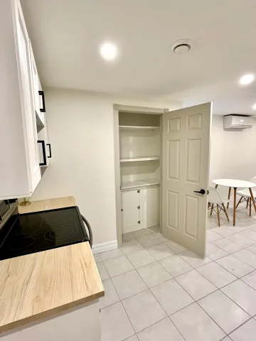 MORDERN APARTMENT IN KELOWNA
