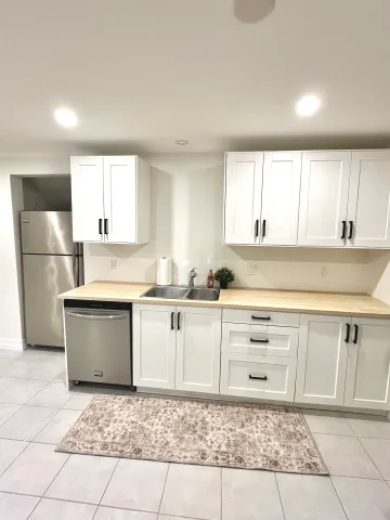 MORDERN APARTMENT IN KELOWNA