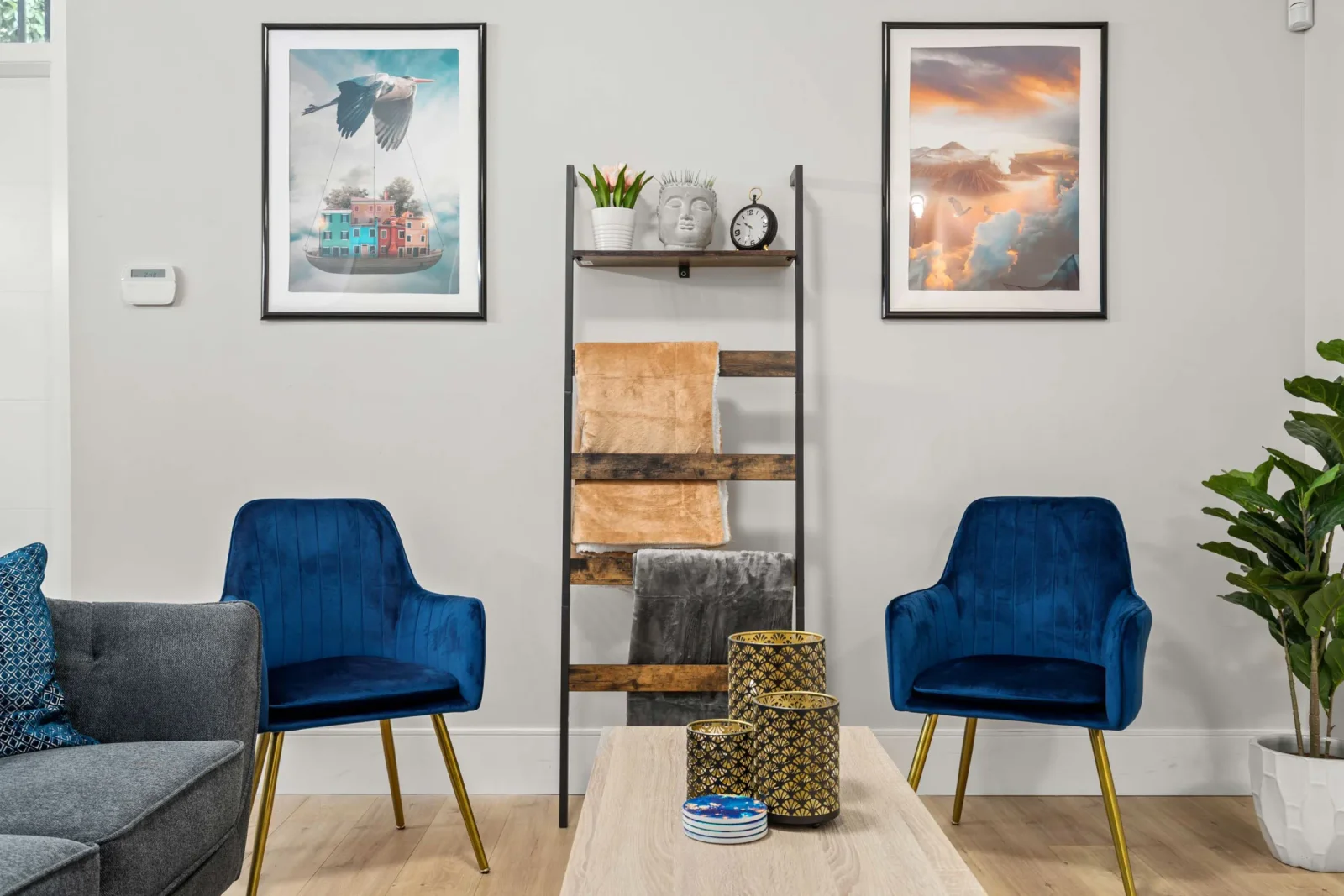 Modern Urban-Chic Fully Furnished Suite with all Amenities and WIFI