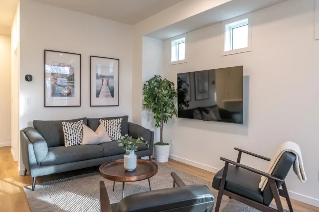 MODERN PENTICTON HOME