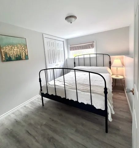 Furnished, Modern, Bright & spacious 2-bedroom ground-level apartment in a duplex - 1000 sq. ft.
