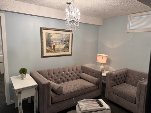 Quaint 2-Bedroom Suite in Capitol Hill NW