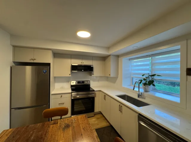 Brand-New Private 1-Bedroom Suite with Full Kitchen & Laundry, close to Cobequid Community Health Ce