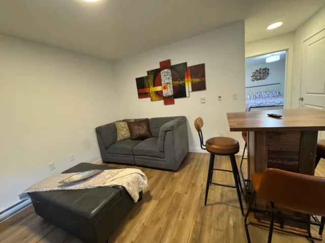 Brand-New Private 1-Bedroom Suite with Full Kitchen & Laundry, close to Cobequid Community Health Ce