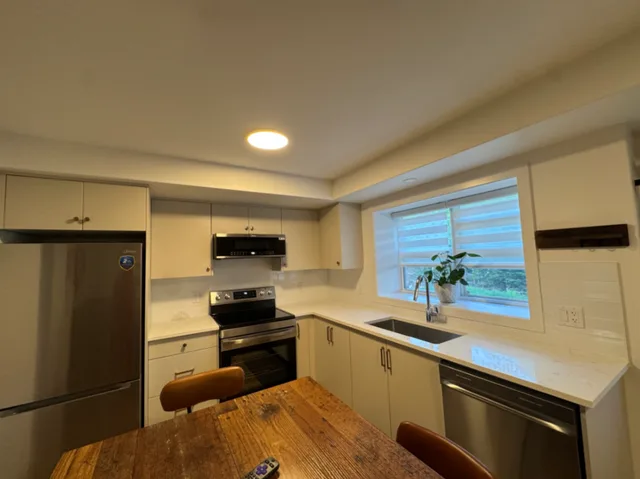 Brand-New Private 1-Bedroom Suite with Full Kitchen & Laundry, close to Cobequid Community Health Ce