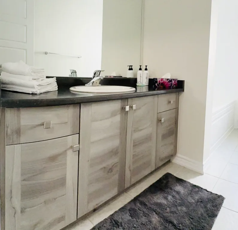 3BR Cozy Haven | Hot Tub + BBQ Near Niagara Falls
