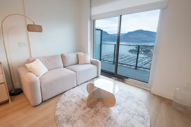 Modern new condo in Downtown Kelowna.