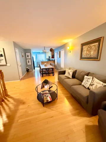 Heavenly Cozy Place | Furnished 5BR Home in Airdrie