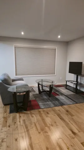 Modern Condo in high-end area