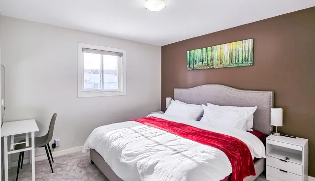 Fully Furnished 3-Bedroom House for Rent – Bowness NW Calgary