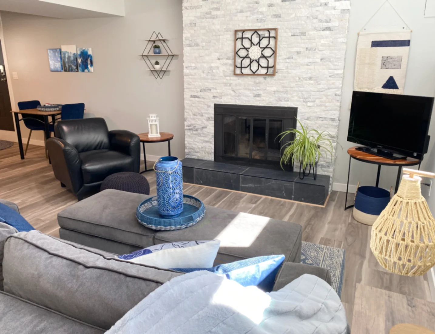 Modern quiet nature retreat near hospital