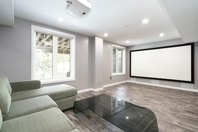 Furnished 1-Bedroom Walkout Basement Suite Near Lakeridge Health