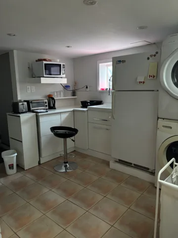 Single rooms Burnaby