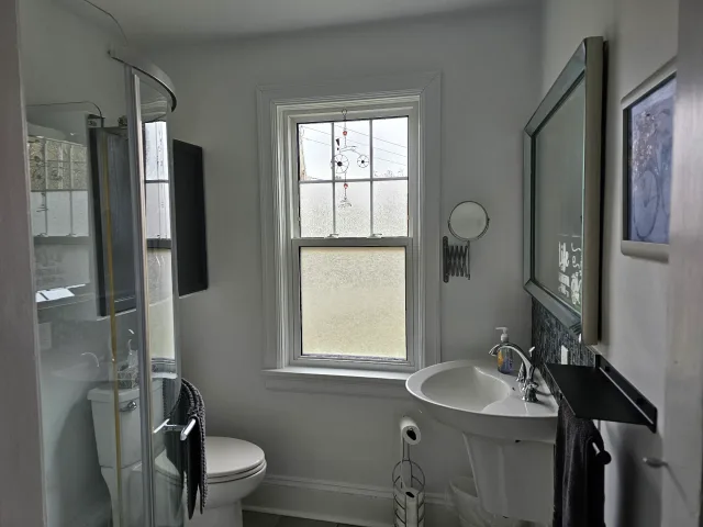 Hartlin's Haven One-Bedroom Apartment