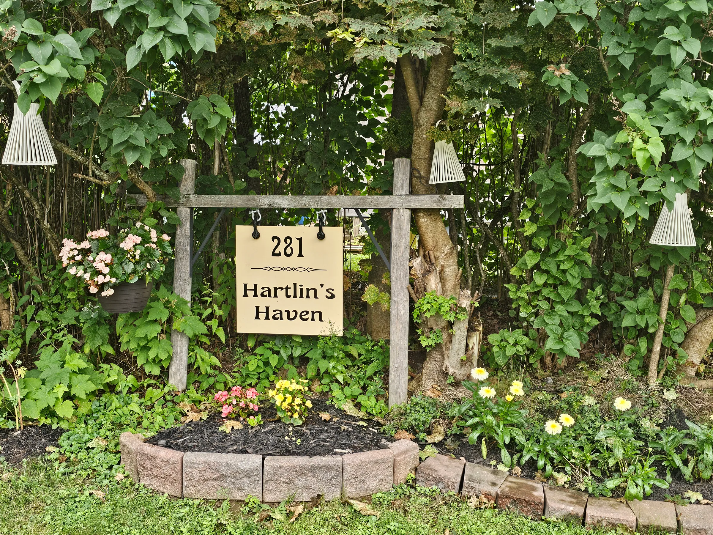 Hartlin's Haven One-Bedroom Apartment