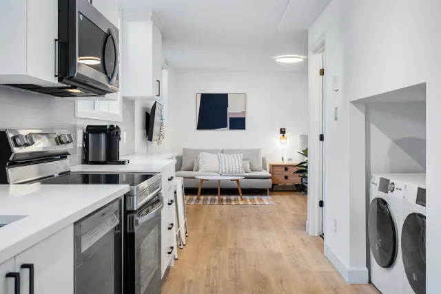 Modern New-Build Suite in Hintonburg