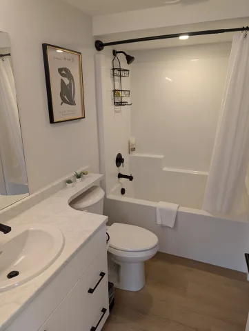 Private Unit on Acreage, Vancouver Island