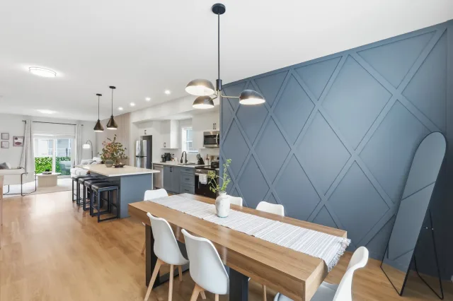 Luxe 3BR Town House | 9 min to South Health Campus