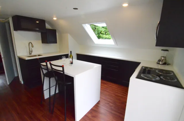 Top Floor Suite in Lynn Valley, N. Vancouver