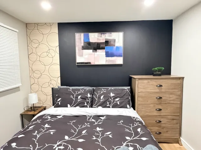 Modern 2BR Unit Near North York General Hospital