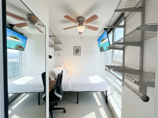 DOWNTOWN HIGH-RISE @ 111 W GEORGIA | Free Maid Service + SkyTrain & Walking Distance to Hospitals