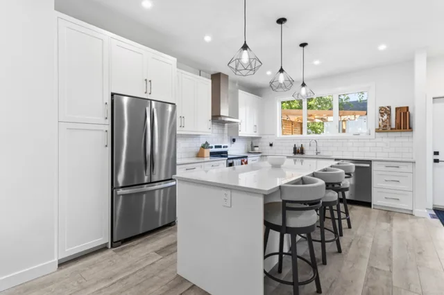 BROADWAY RETREAT - close to RUH, SCH & SPH