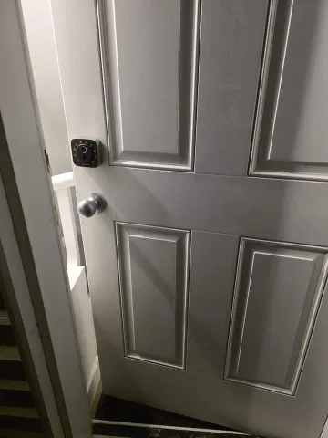 Cozy 2 Bedroom Suite in Desrochers, SW Edmonton