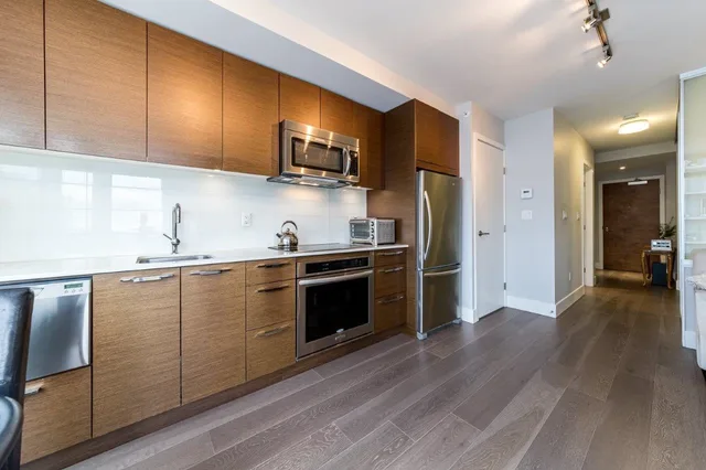 Fully Furnished Junior One Bedroom for Lease