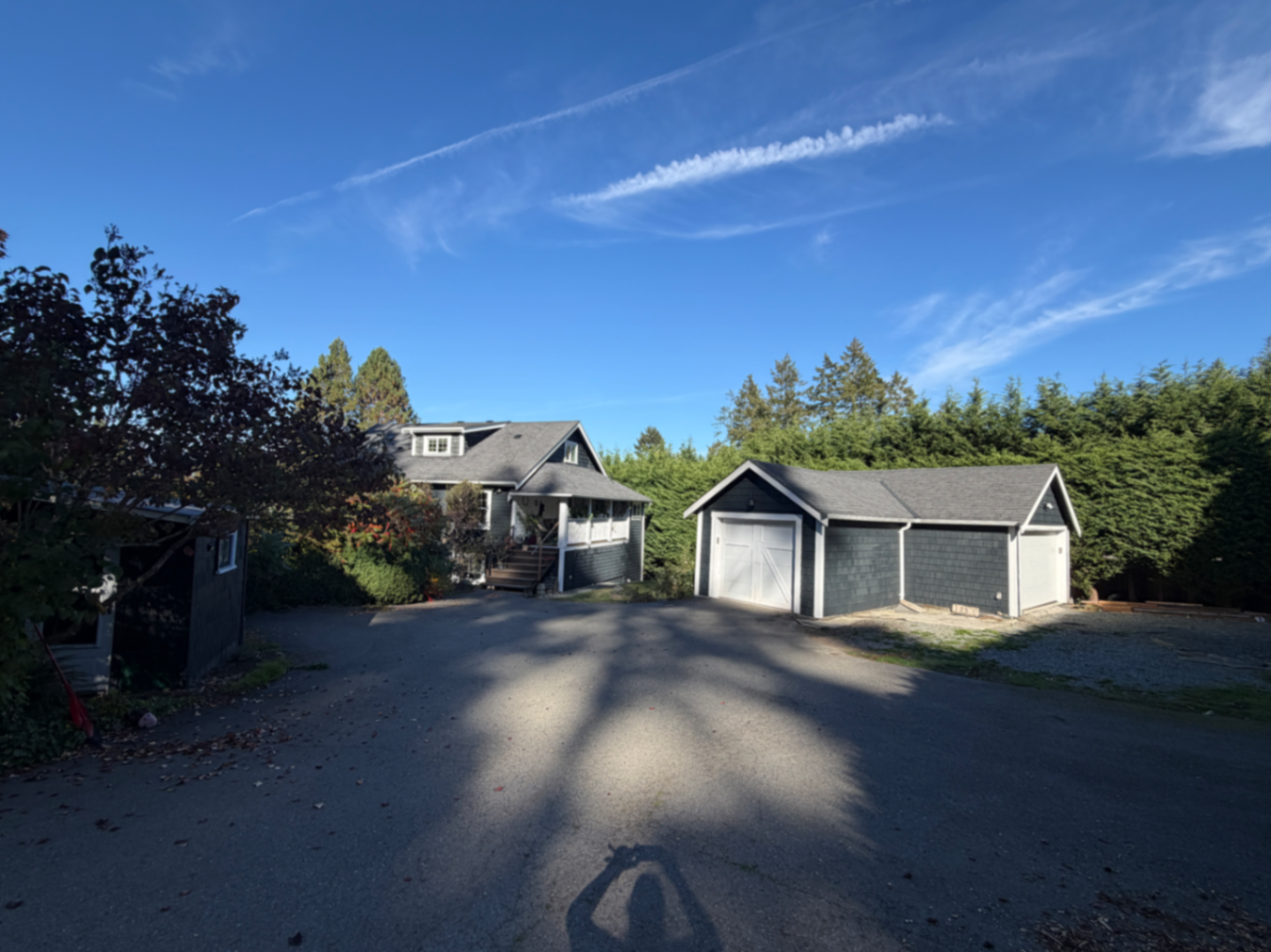XL private and peaceful garden suite - quick drive to Cowichan hospital