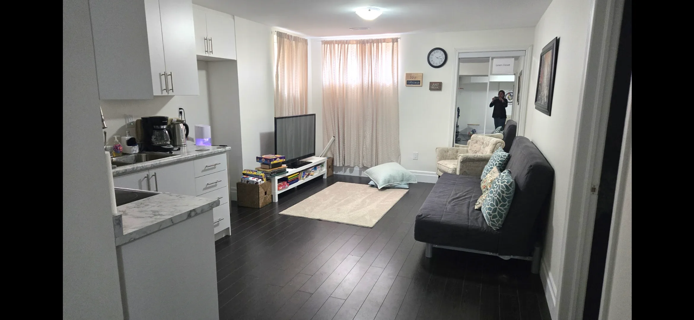 Basement apartment near Joseph Brant Hospital, Roseland area, Burlington. 1parking spot.
