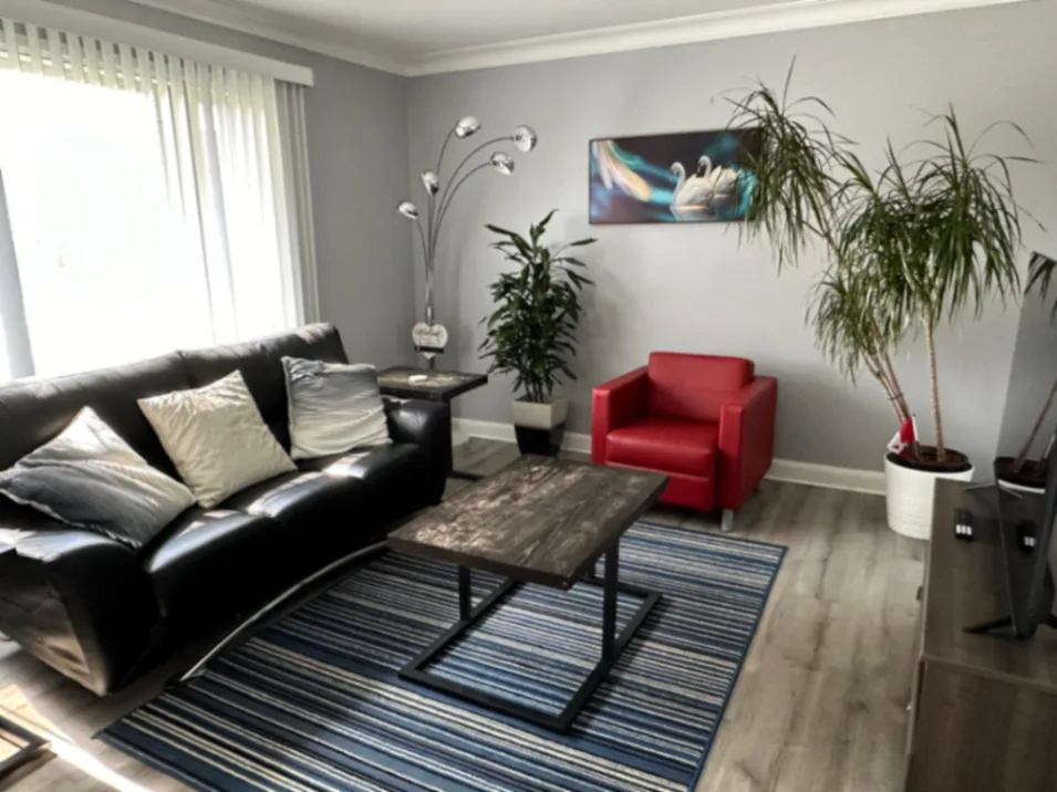 Furnished Spotless 4BR