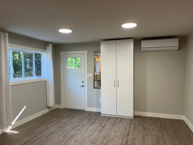 Garden Suite Minutes Away From New Hospital