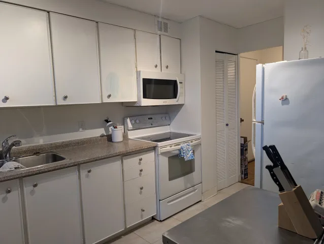 Great 1 bedroom near hospitals