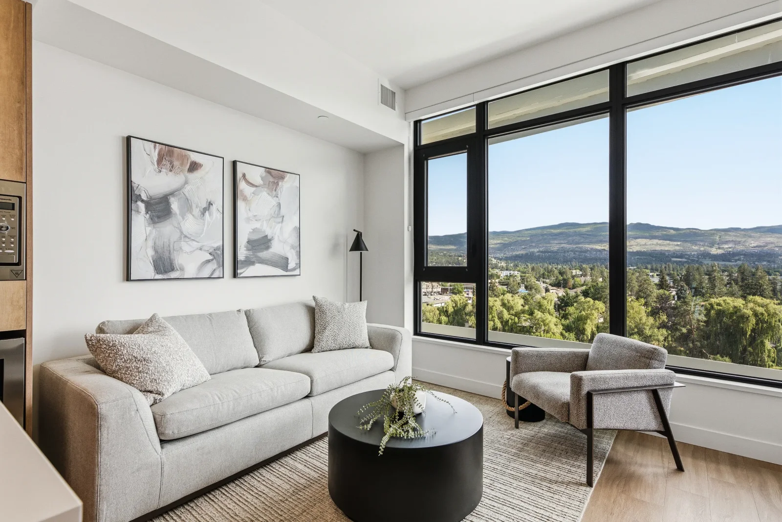 Resort style Condo near Kelowna General Hospital