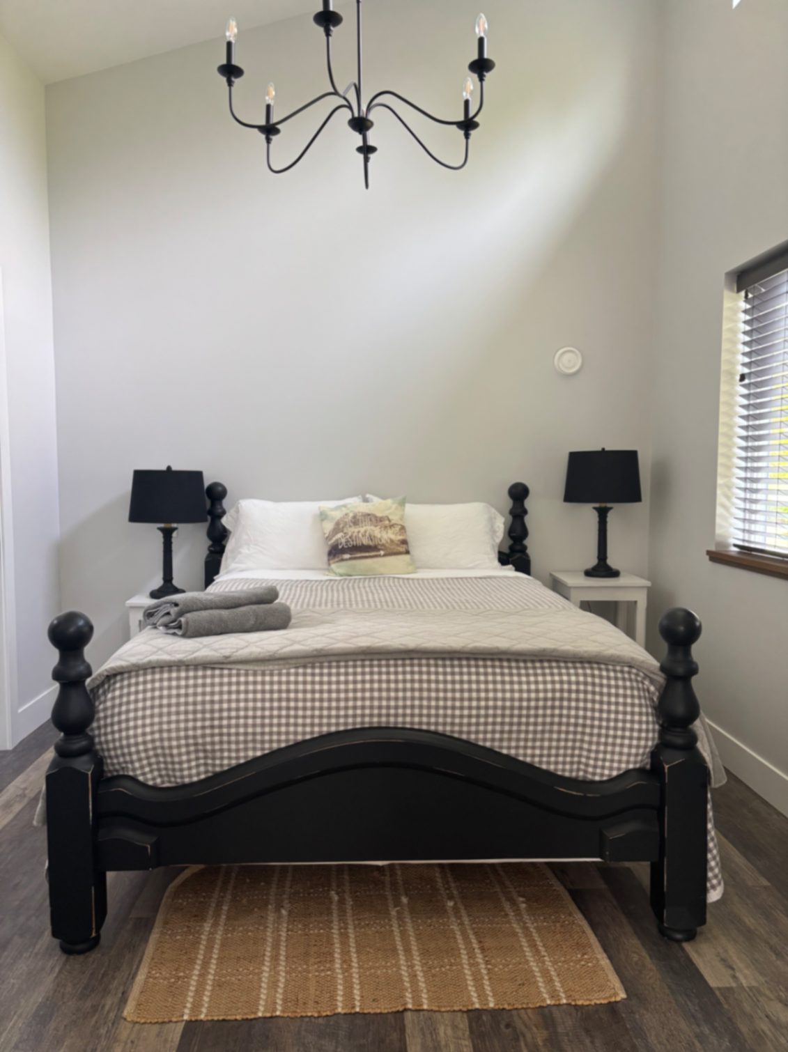 Modern carriage house , Coastal Chic