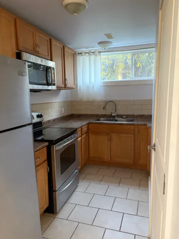 Spacious 2-Bedroom Basement Suite in East Hill, Vernon