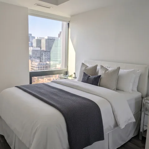 Executive Furnished 1+Den | Turnkey Healthcare Professional | Near Hospitalspital R