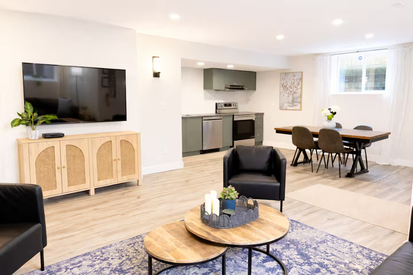 Modern Suite Near Abbotsford Hospital and Langley Hospital