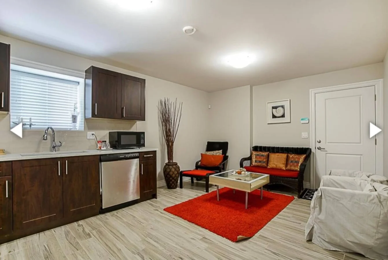 Comfortable 2 bedroom basement suite