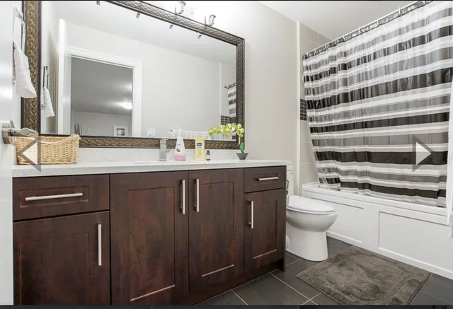 Comfortable 2 bedroom basement suite