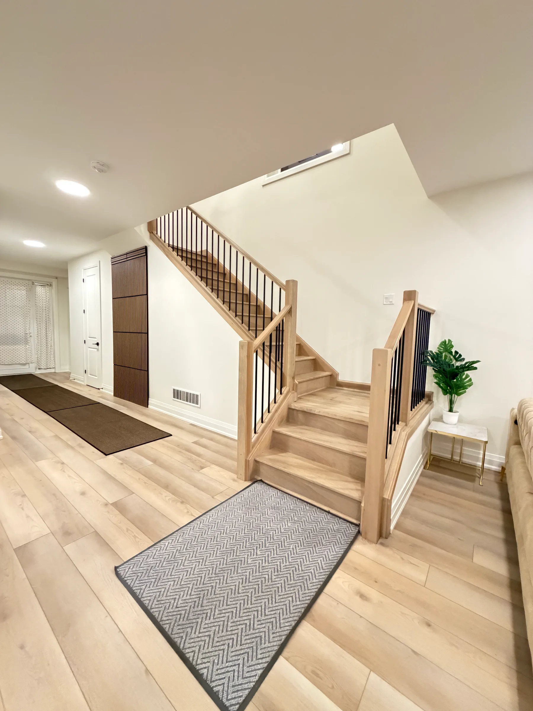 Brand-New 4BR Home · 8 Min to University Hospital (LHSC) · Fast Wi-Fi & Desks