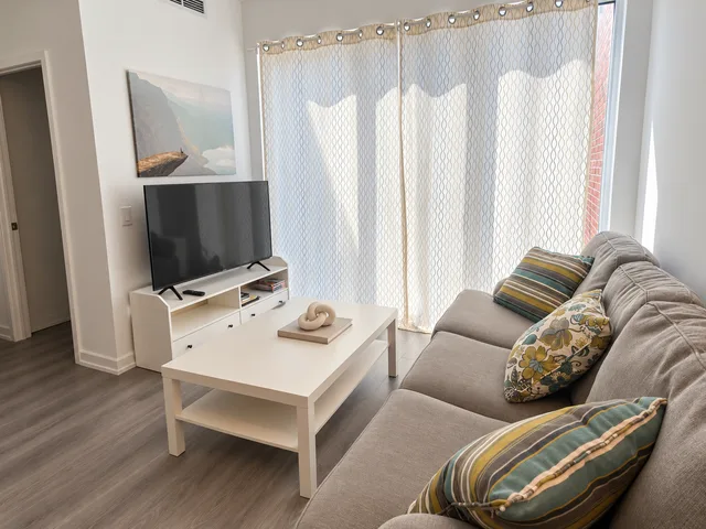 1 Bedroom + Den Condo in Regent Park