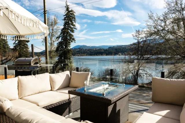 Furnished 2 Bed Blind Bay House for Travel Nurses