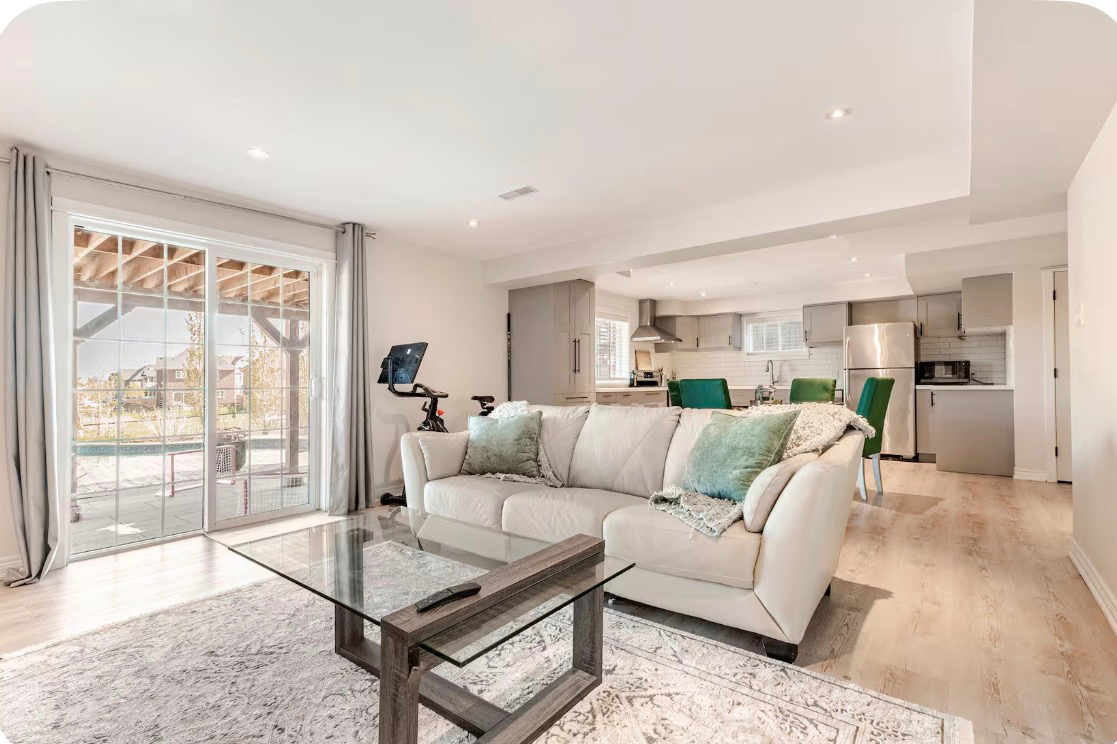 Private Suite In Bowmanville