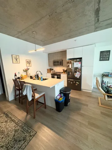 Modern 2 Bed-2 Bath Apartment Downtown Halifax